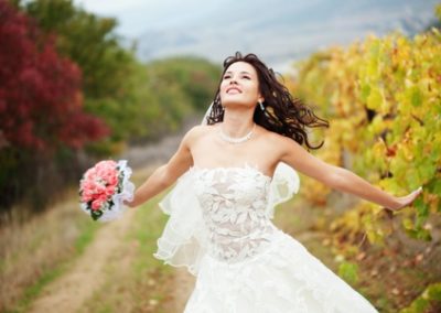 10588328 - beautiful bride posing in her wedding day